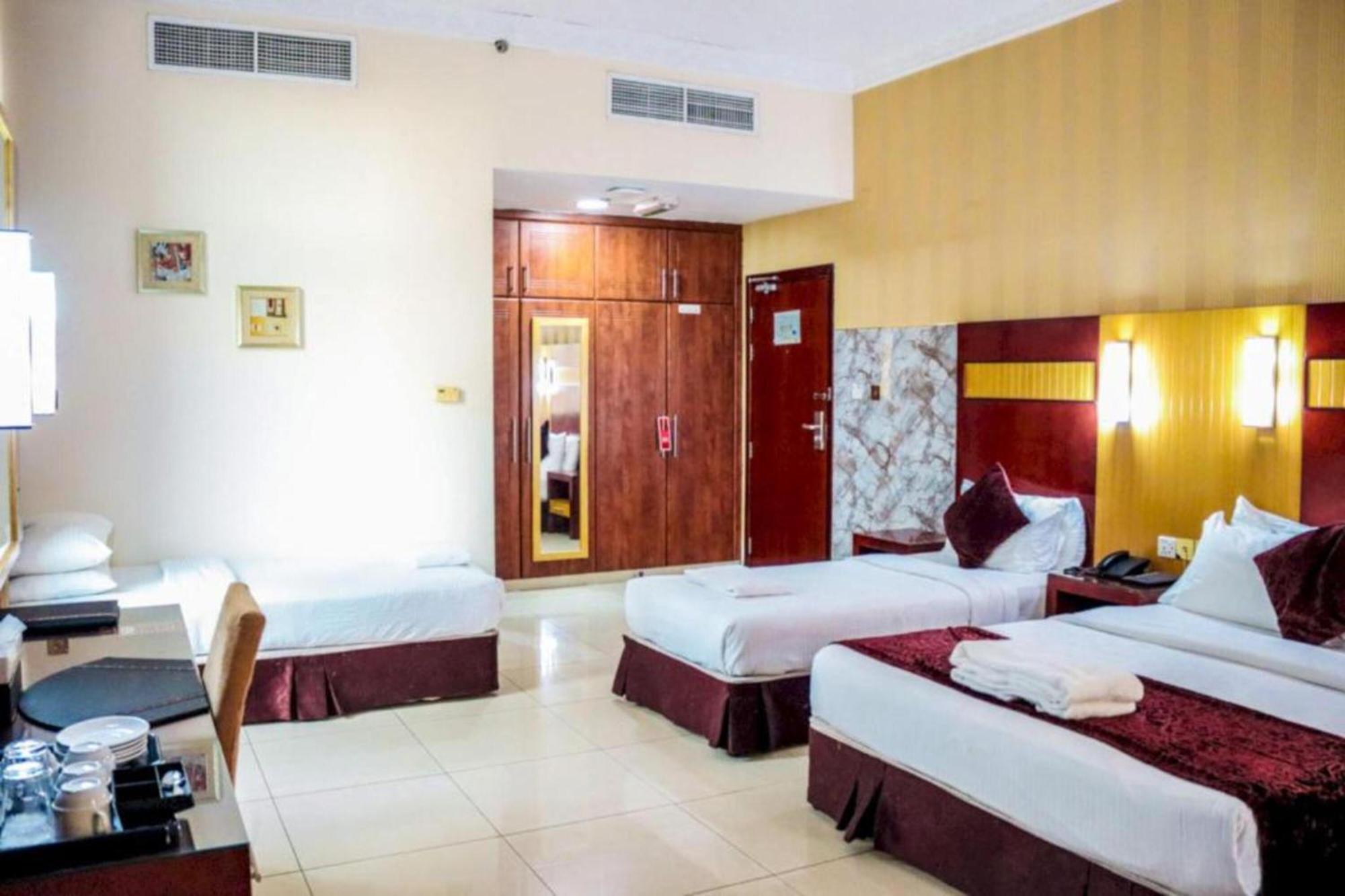 Hotel Phoenix